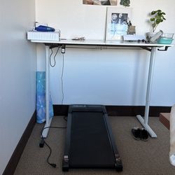 Inclined walking pad with adjustable (electric) desk