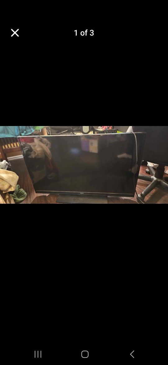 Sanyo 42" 1080p 60 Hz LED-LCD HDTV - DP42D23 Good Used tv with remote not smart