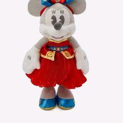 Disney Main Attraction Minnie Mouse Dumbo Plush