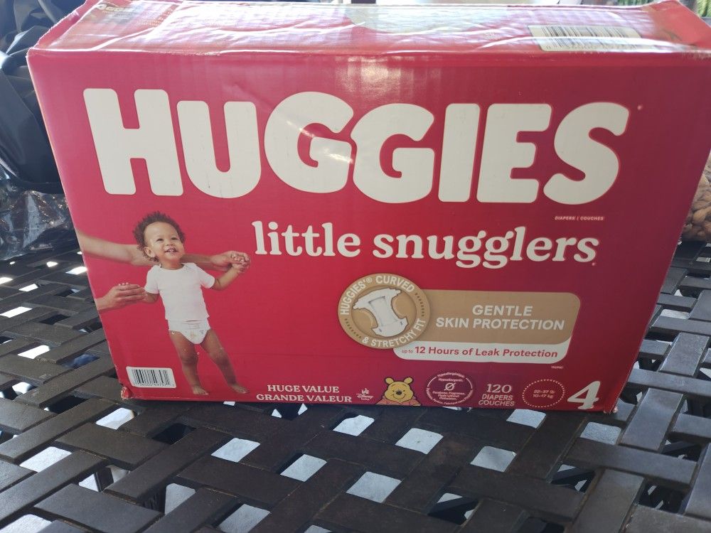 Huggies  Diapers   Size  4 