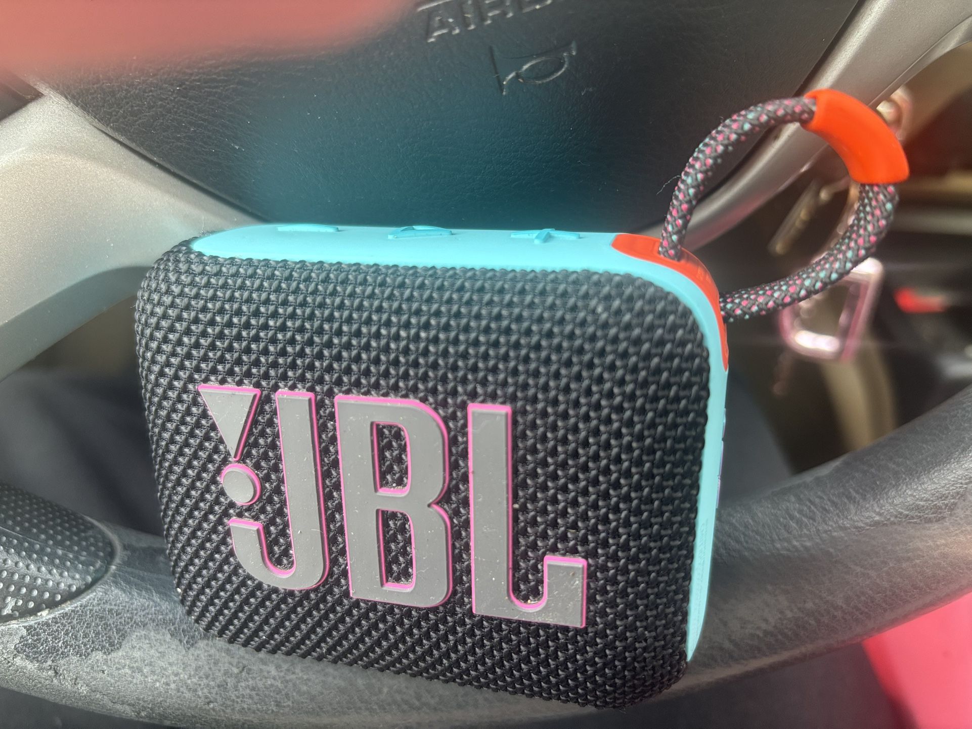JBL sport speaker