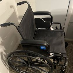 Drive Medical Blue Streak Manual Wheelchair with Flip-Back Desk Arms and Swing-Away Footrests, Steel Frame, 20 inch Seat