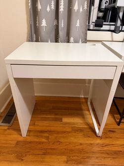 IKEA micke desk