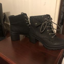 Boots -black
