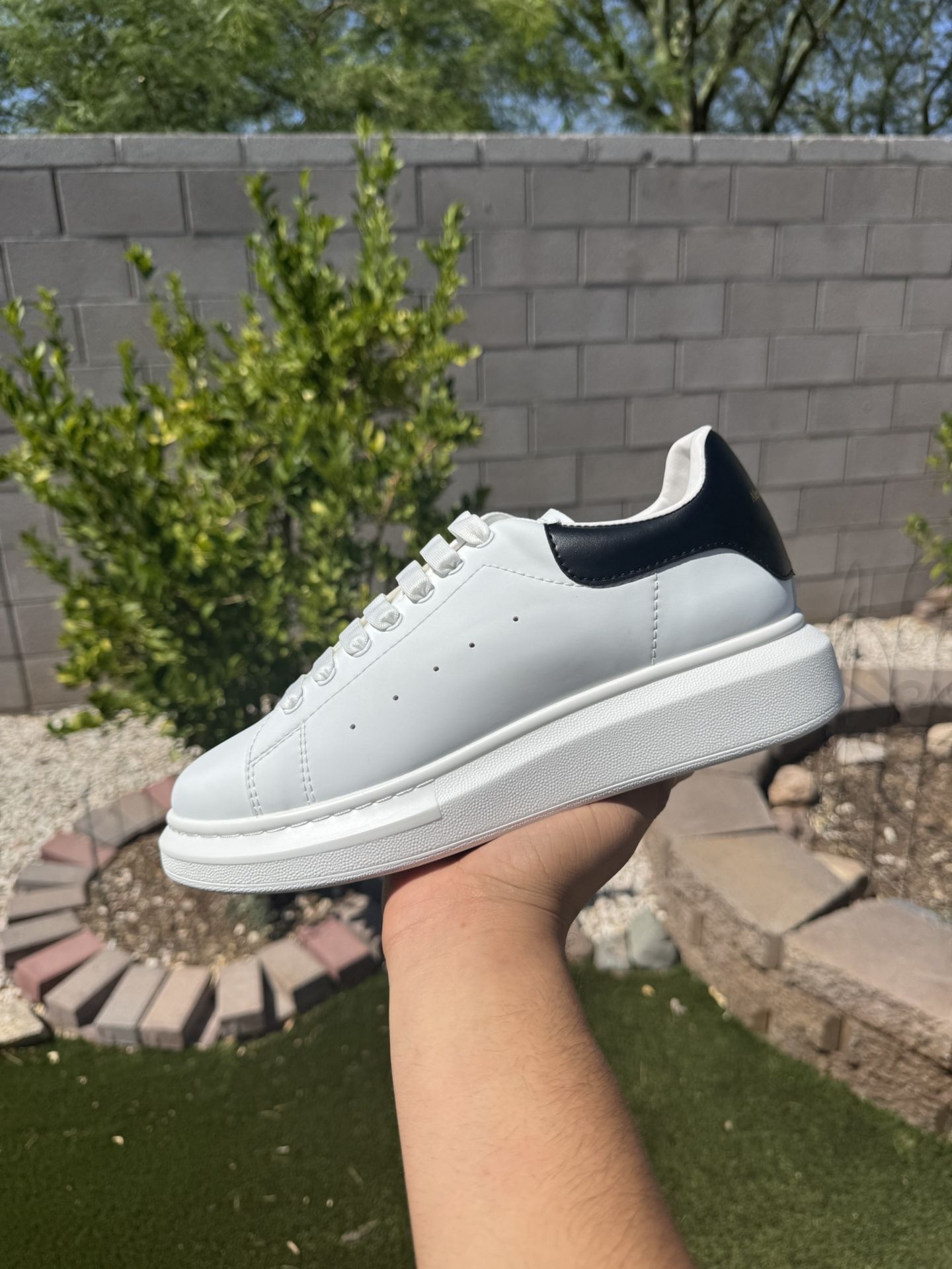 Alexander McQueens Black And White (Read Description)