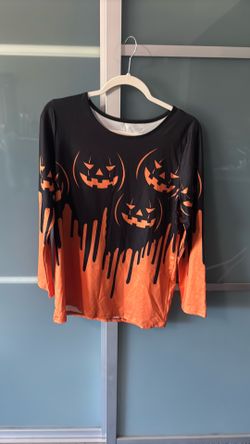 Halloween T-shirt, size