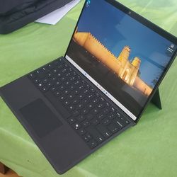 Microsoft Surface Pro 10 Touchscreen Windows 11 Laptop Intel Ultra 5, 16gb Memory 256gb SSD