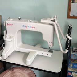 Q’nique 15 Pro Quilting Machine