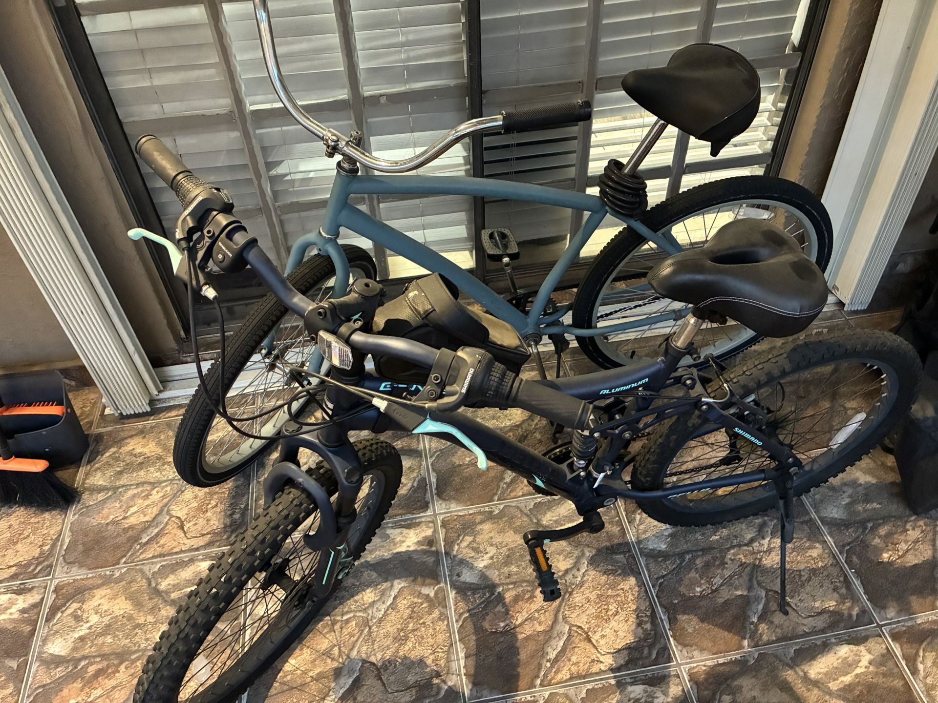 Cruiser Bike and Mountain Bike + Car Rack+ Helmets