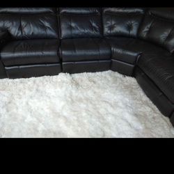 SECTIONAL GENUINE LEATHER RECLINER ELECTRIC BLACK COLOR.. ✅🚛DELIVERY SERVICE AVAILABLE ✅🚛