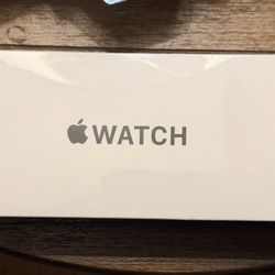Apple SE Watch Brand New Unopened 