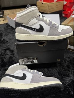 Men's and Women's Sneakers ✨👟