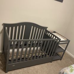 Baby Crib 