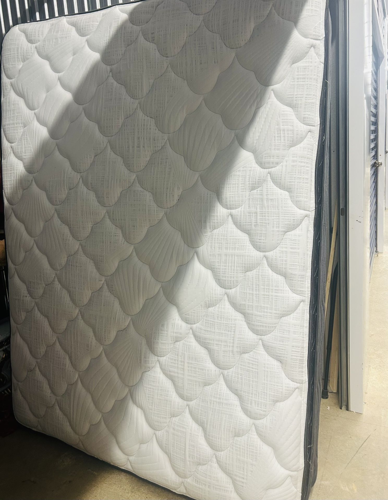 Lane Like New Queen Size Mattress And Box Springs And Metal Frame