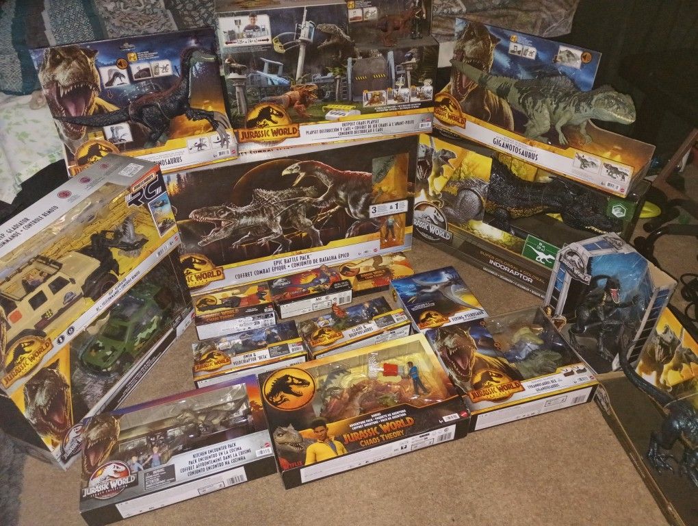 Jurassic World Action Figures