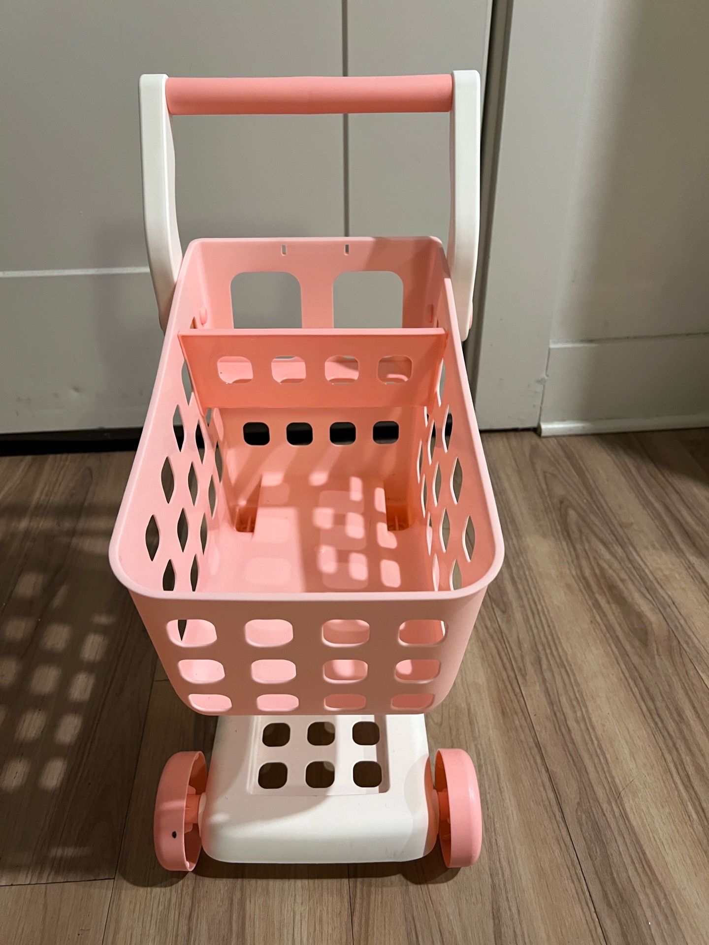Giggle Scape Pink Toy Shopping Cart