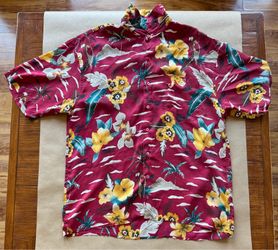 Hilo Hattie 100% Silk Hawaiian Original Button Shirt Floral Parrot Red Gold