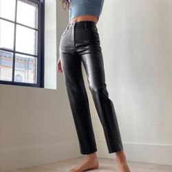 Aritzia Wilfred the Melina high waisted straight leg vegan black leather pants 