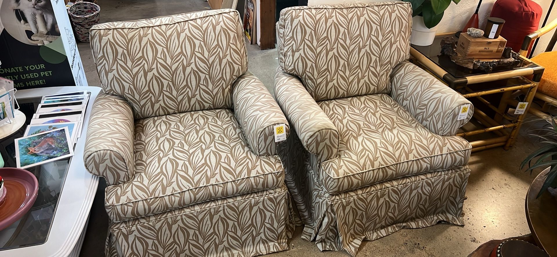 SOLD SEPARATELY Tan Brown Leaf Print Chair (8ZFWHQ)