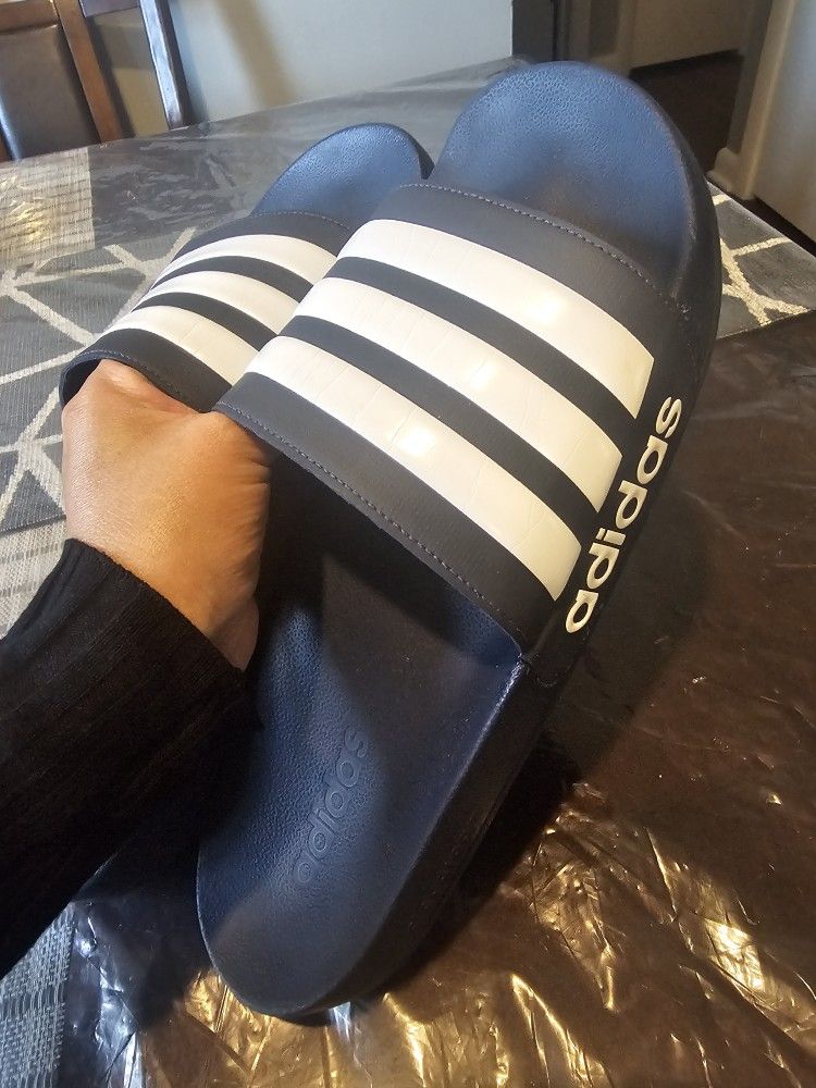 Adidas Slides Men's Size 13 Like New🔥