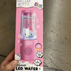 NWT Hello Kitty Bluetooth LED Water Speaker