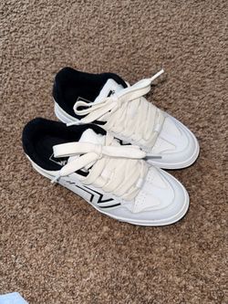 Women’s shoes
