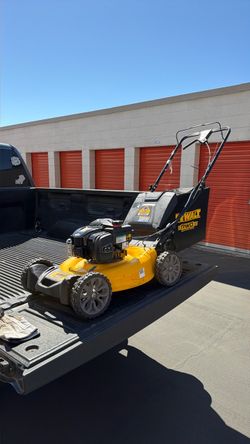 DeWalt 21” RWD Gas-Powered Self-Propelled Lawn Mower
