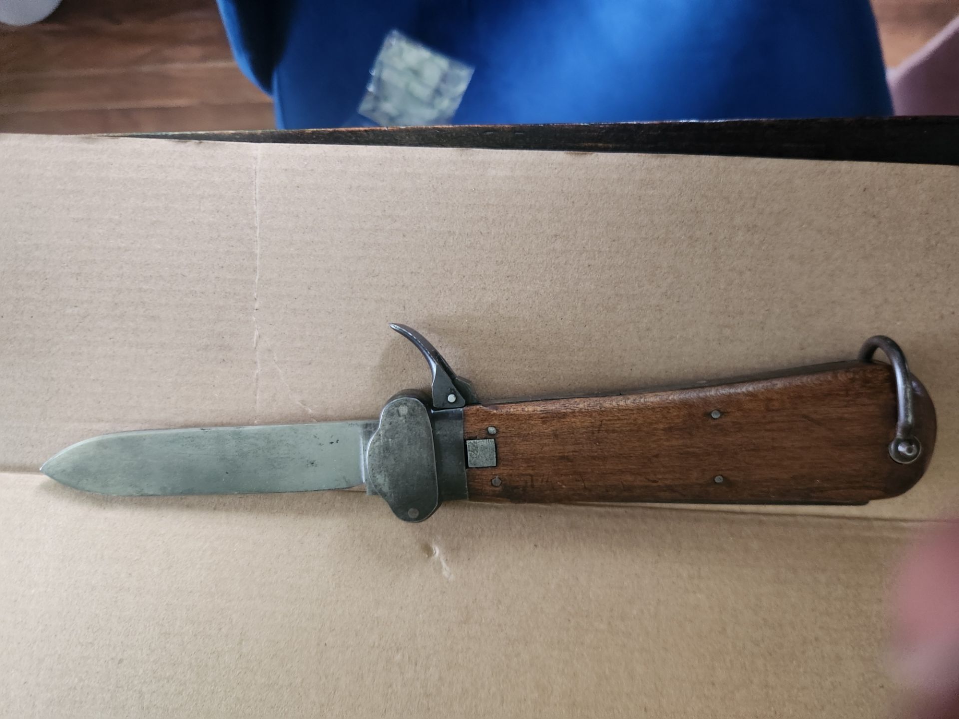 WW2 Gravity knife