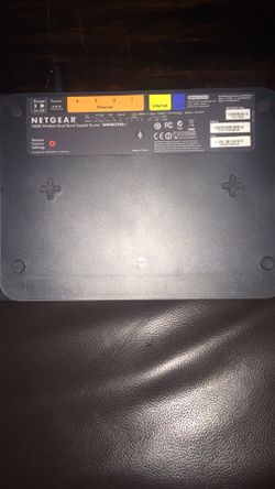 Netgear WNDR3700v2 router