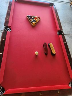 Hathway Pool Table