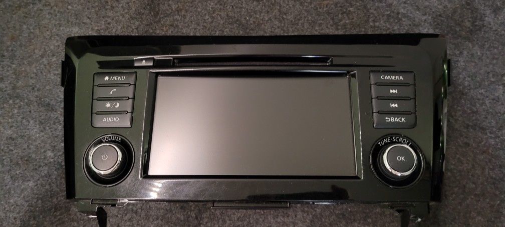 OEM Nissan Radio/navigation Head Unit