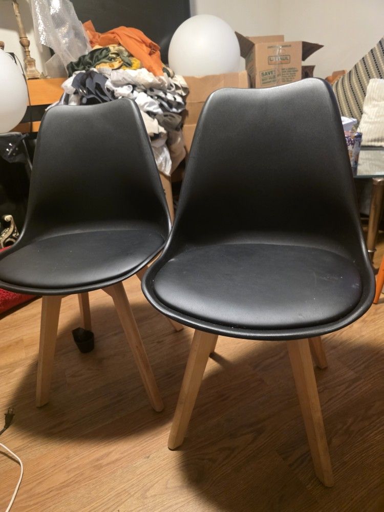 PLASTIC,LEATHER CUSHION WOODEN CHAIRS 