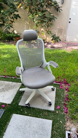 Desk chair