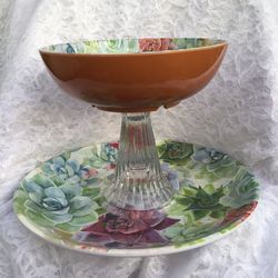 Two tier serving dish