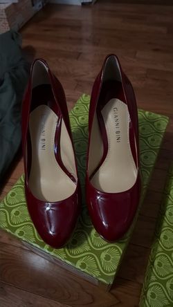 Gianni Bini Red Patent Leather Pumps size 6