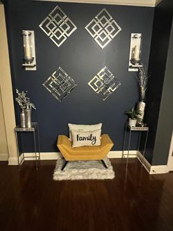 GOLD BENCH