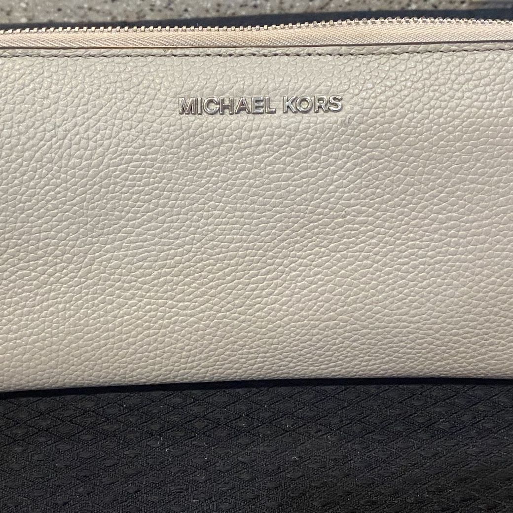 Extra Large Michael Kors Wallet