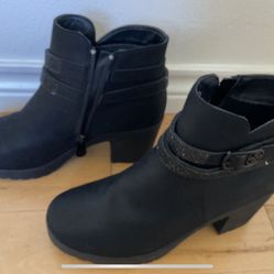 Black Ankle Women Boots