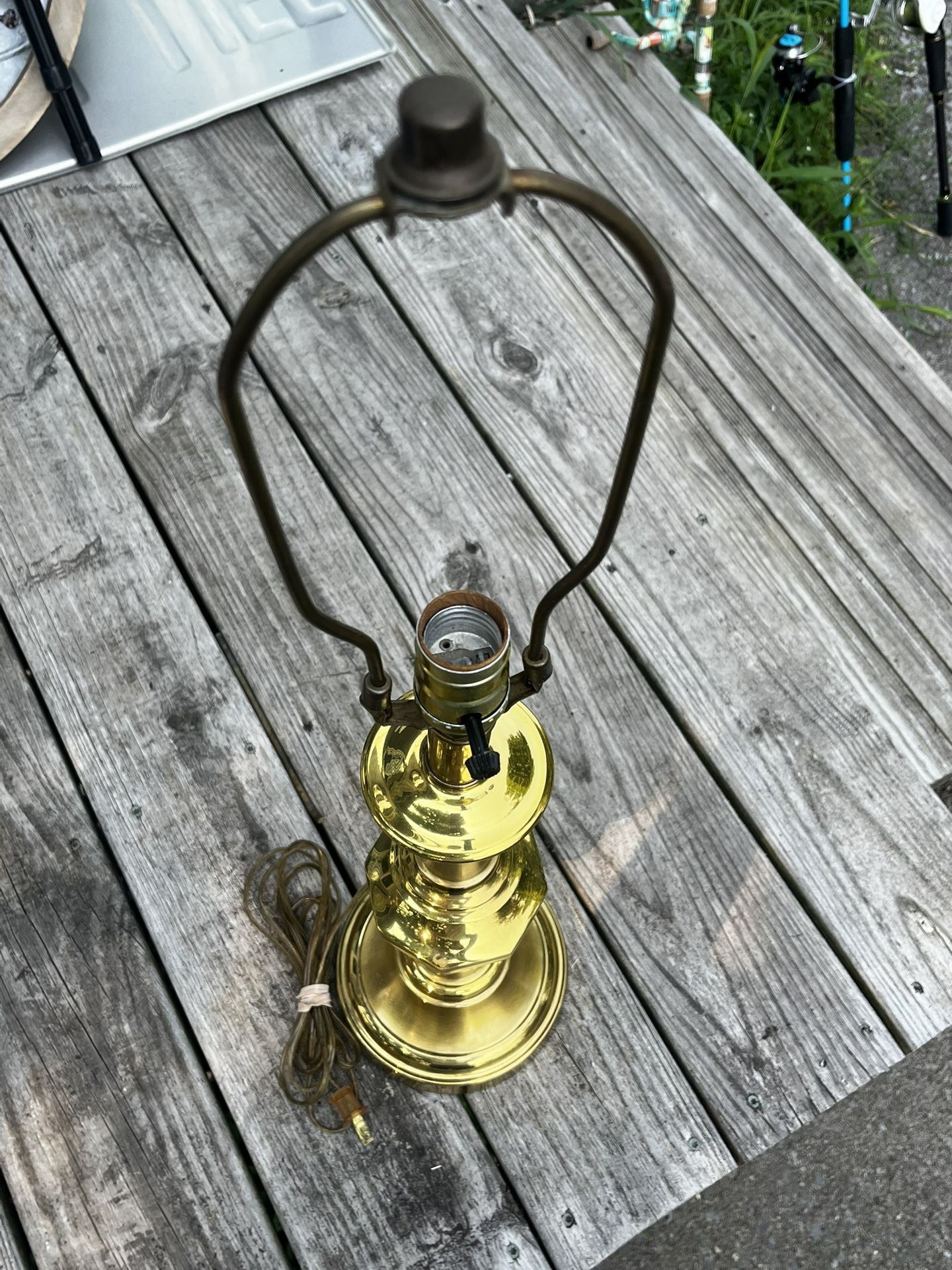 Vintage Brass Table Lamp – Works Great