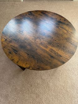 Round coffee table
