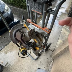 DeWalt Mitre Saw With Stand 12ich Dual Bevel Sliding 