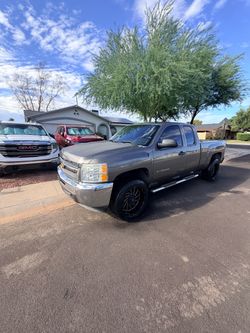 2013 Chevrolet Silverado Extended Cab Pickup Truck