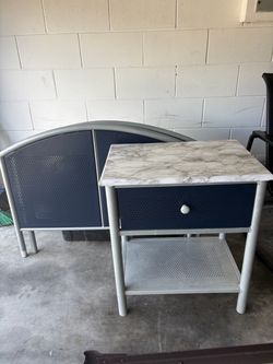 Twin bed