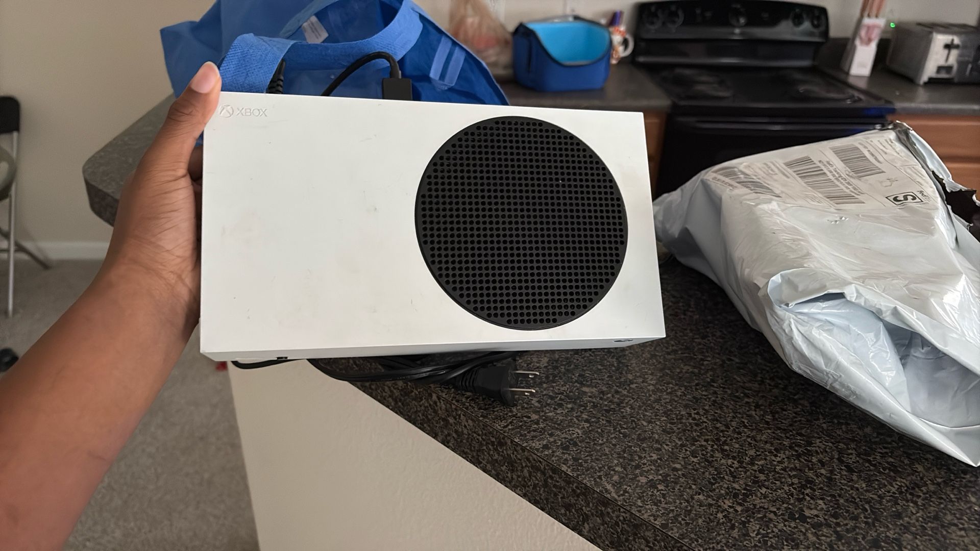 Xbox series s (controller included)