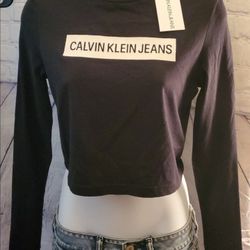 ☆CALVIN KLEIN TOP (NWT)!!!☆