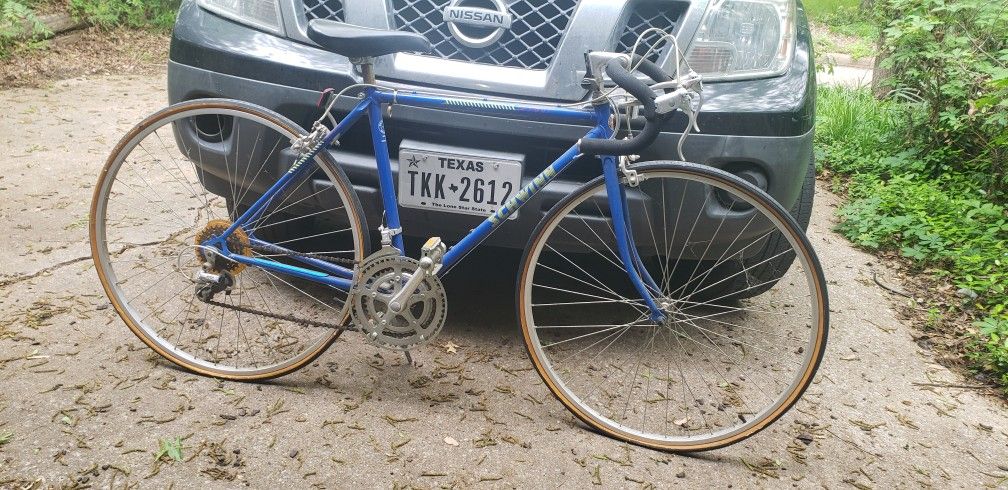 Vintage garage kept Schwinn Sprint vintage men’s bike bicycle 1980's BLUE