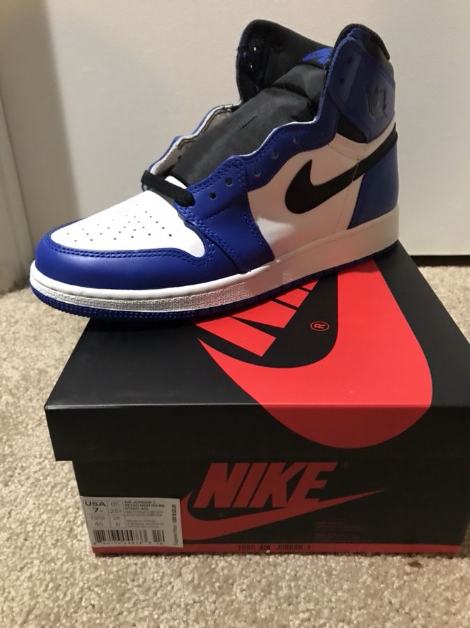 Jordan game royal sz 7