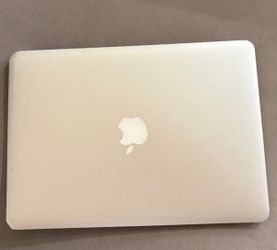 MacBook Air 13" (Early 2015) w/ Upgraded 1 TB of Memory