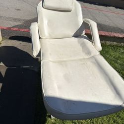 Multi Purpose Message Chair