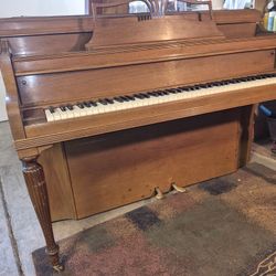STEINWAY  PIANO   WITH FREE DELIVERY 